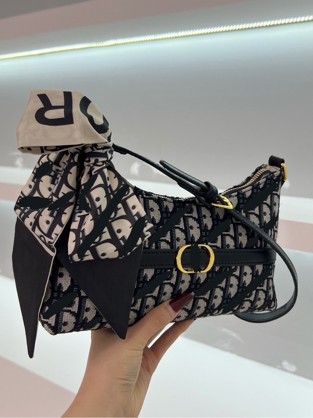 New women’s black fashion shoulder bag